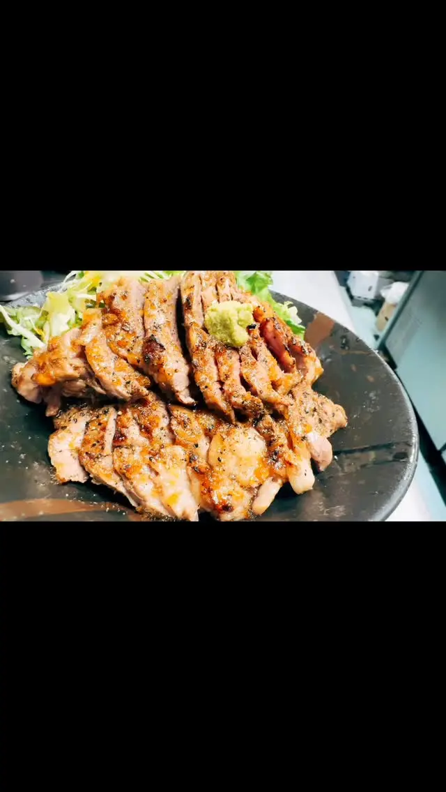 毎回好評でしたhungryのステーキの日！
今月9月をもちまして終了となります😭

なので本日9月26日金曜日の最終日も
沢山のお肉を仕込みましたので是非
超赤身ステーキ丼を食べに来てください‼️

沢山のご来店お待ちしてます！

-・-・-・-・-・-・-・-・-・-・-・-・-・
Hungry bowL 2nd
佐賀県小城市三日月町長神田1055-1
TEL☎️0952-37-7004
lunch 11:00〜15:30(lo15:00)
dinner 17:00〜21:30(lo21:00)

#ハングリーボウル2nd #ハングリーボウルセカンド 
#hungrybowl2nd #佐賀カフェ #佐賀グルメ #佐賀ランチ 
#小城カフェ #小城グルメ #ステーキ #ステーキ丼