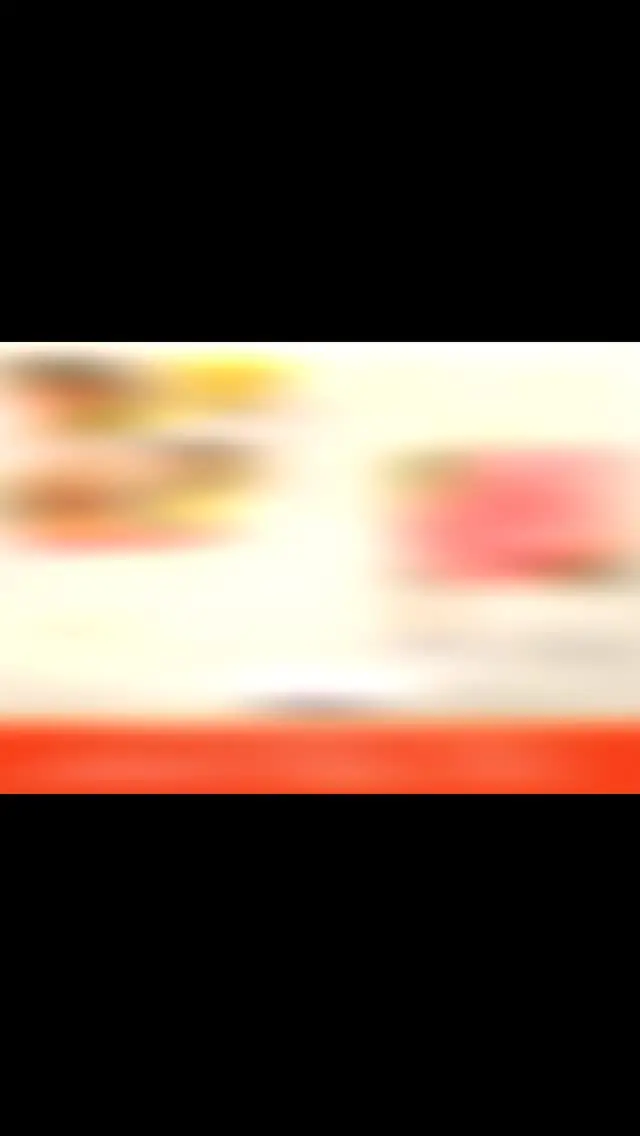 おまたせしました!
今年もhungry特製おせちオードブルの予約を開始します！

今年も2種類‼️
・華盛りおせち
・新春幸福おせち

1段目の内容は
・有田鶏のタレ漬け唐揚げ
・佐賀牛ローストビーフ
・佐賀牛肉ごろハンバーグ
・金星豚のとろとろ角煮
・紅白佐賀豚焼売
・ブリっぶりな大エビマヨ
・ハングリーのポテトサラダ
・手仕込み栗金団
・ちょっと甘めなだし巻き卵
・黒豆煮
・イクラのしょうゆ漬け
・サクサクカニ詰めフライ…など！
(1段目オードブル&唐揚げ10個BOXセット)
⭐︎華盛りおせち　　税込22000円

2段目
・生ハムクリームチーズと佐賀のいちごさんのカナッペ
・雲丹クリームのペンネグラタン
・ロブスター・ブロッコリーのバジル炒め
・佐賀牛ミートソースのキッシュ
・海と大地のカクテルサラダ
・金星豚のスペアリブハニーマスタード焼き
・金星豚の自家製塩麹に漬け込んだローストポーク
・佐賀牛メンチカツ
(1段目+2段目オードブル& 唐揚げ10個BOXセット)⭐
︎新春幸福おせち　税込30000円
⚠️2段目のみの購入は出来ませんのでご注意下さい🙏

早期に予約してくださった皆様に特典として
・華盛りおせち購入で1000円引き
・新春幸福おせち購入で2000円引きになります！
⚠️早期割適用は11月30日(日)までのご予約分まで！

その他に‼️
佐賀牛ローストビーフ盛り
 (約3〜4人前)15000円
⚠️こちらは早期割対象外になります🙇

ハングリーボウル特製
『冷凍』佐賀豚紅白焼売　
　　　　　　　20個入り　税込3000円
⚠️こちらは早期割対象外になります🙇

おせち最終受付は
12月10日（水）となっております‼️

受け取り日時は
12月31日（水）
15時から18時の間

受け取り店舗
・マーケット【佐賀市】
〒840-0859 
佐賀県佐賀市新栄西１丁目２−４３
TEL 0952-37-9500

・ 2nd 【小城市】
〒845-0021 佐賀県小城市
　　　　　　三日月町長神田１０５５−１
TEL0952-37-7004

【商品名】と【台数】
【受け取り店舗】
【受け取り時間】
【お名前】
【ご連絡先】
以上をスタッフにお伝えください。

沢山のご予約お待ちしてます‼️

#佐賀ランチ
#佐賀ディナー
#佐賀グルメ
#小城ランチ
#小城ディナー
#小城グルメ
#小城カフェ
#お子様連れ
#食べスタグラム
#hungrybowl2nd 
#hungrybowl
#観光#旅行#日帰り
#ドライブ
#おせち
#オードブル