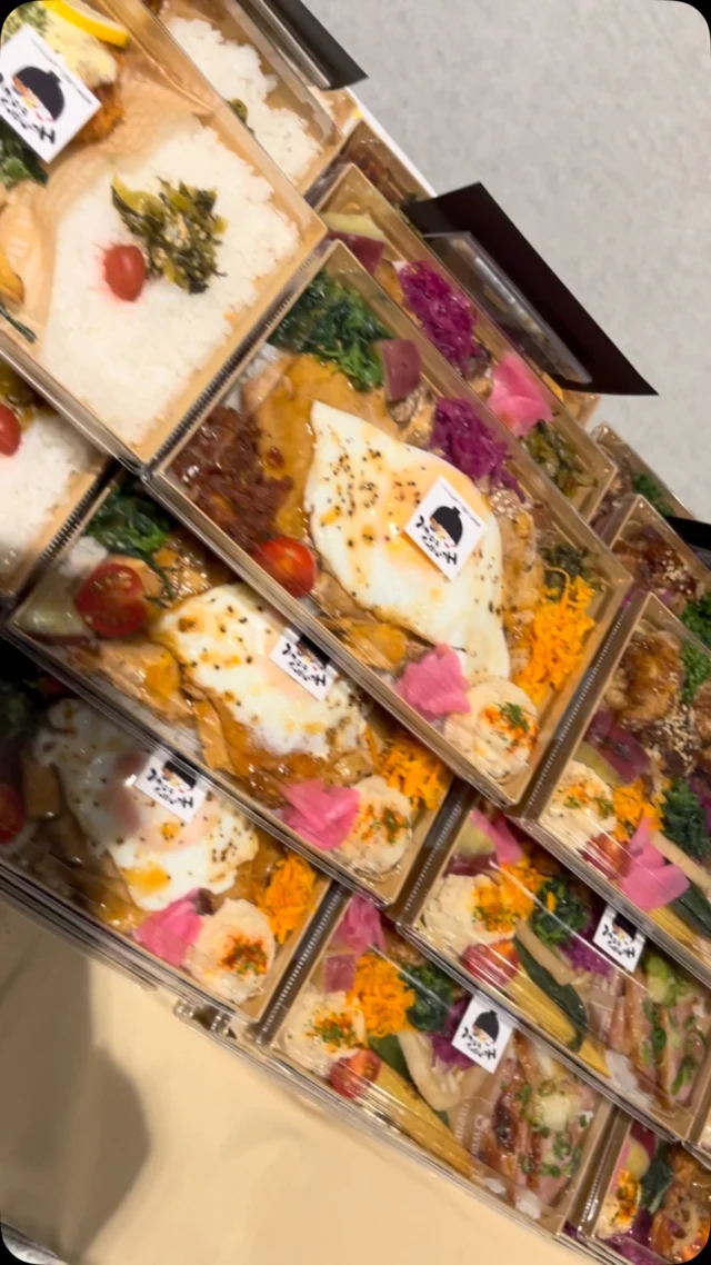 いよいよBプレミア開幕‼️
⁡
ハングリーボウルは今年もコンコースDゲート付近にて出店いたします！
⁡
今年はどんなドラマが待っているのか⁉️今から楽しみでなりませんね😊
⁡
皆さんも是非佐賀アリーナでバルーナーズを応援しましょう✨️
⁡
#佐賀バルーナーズ #佐賀アリーナ #HungrybowL